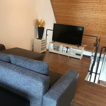 Appartement Bames Badurach Metzingen Stuttgart à Bad Urach Extérieur photo